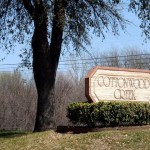 Cottonwood Creek Apartment Community Sign