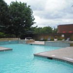 Wyndsor Court Apartment Pool 2